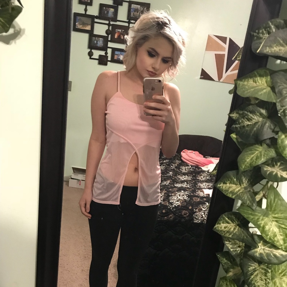 Sheer 90’s open slit tank